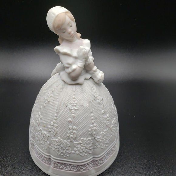 Vintage 1994 Lladro Porcelain Girl Woman Hand Bell Hand Made in Spain Communion - Picture 2 of 8
